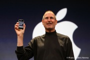 Steve Jobs Presents The First Apple iPhone